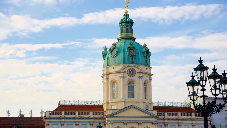 Charlottenburg mostrando elementos de patrimônio