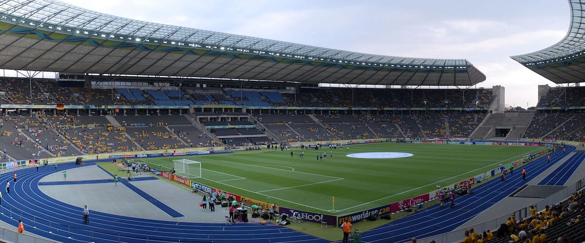 Do, 15. Juni 2006, 21 Uhr in Berlin Schweden – Paraguay 1:0 (0:0) Panorama vor Spielbeginn. von hier aufgenommen