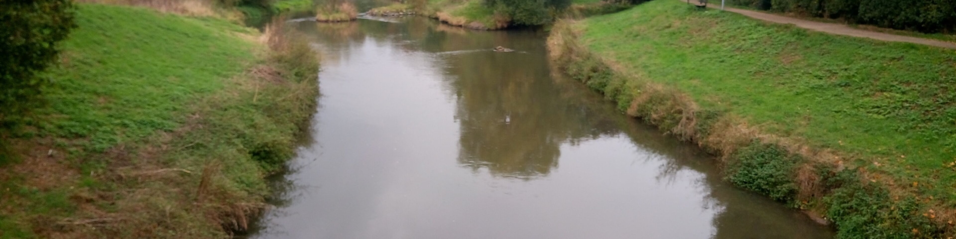 Mündung der Nidder (rechts) in die Nidda