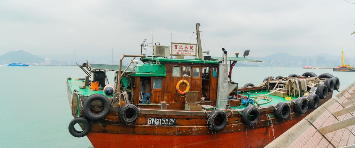 Kennedy Town showing a bay or harbor