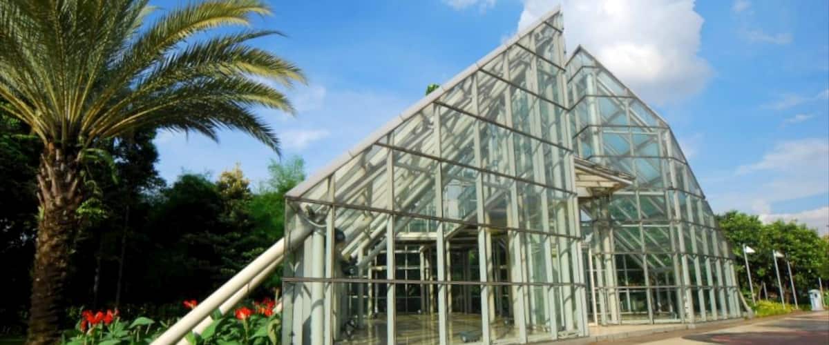 Menteng showing modern architecture