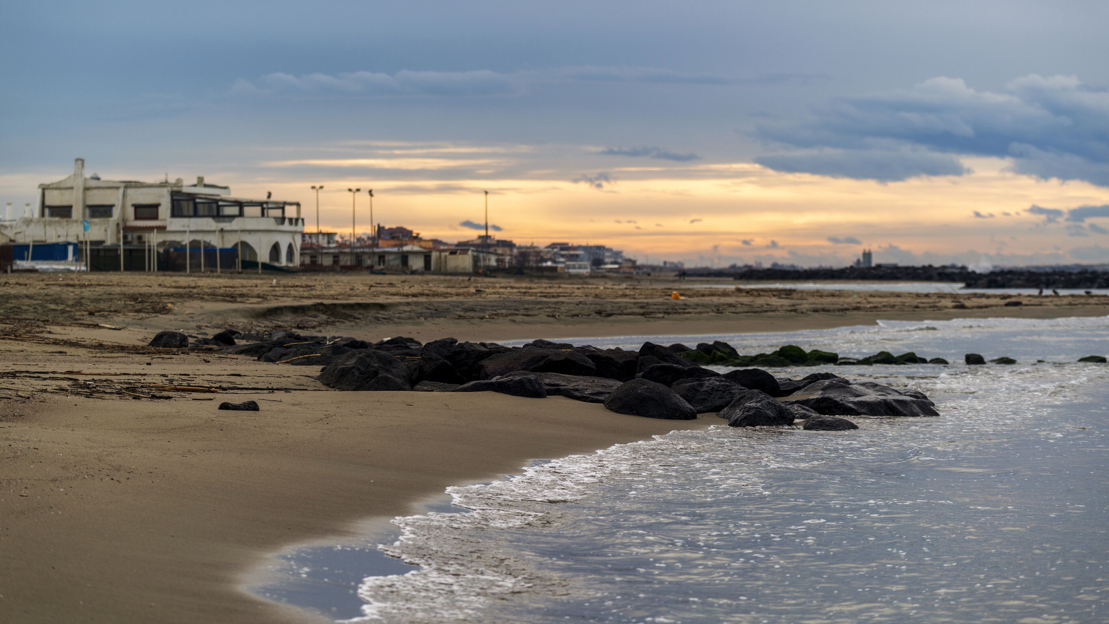 Matinée orageuse en bord de mer 