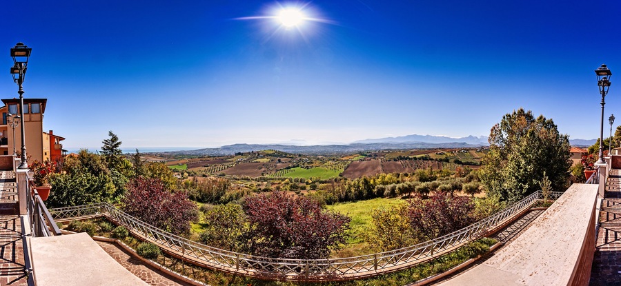 Belvedere di Montone, Mosciano Sant'Angelo, Teramo