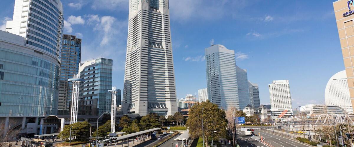 桜木町駅前 / St. Sakuragi-cho