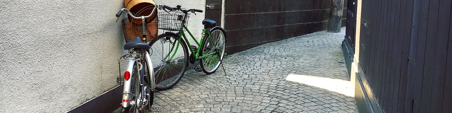 An elegant little cobbled stone alley in Kagurazaka for your hipster photo needs.
#japan #tokyo #kagurazaka