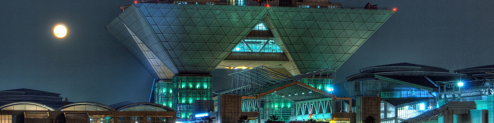 Tokyo Big Sight (Night Scene).