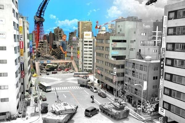 Fantastic exhibit at MO+. Special effects in the style of the old Ultraman and Godzilla movies. You could walk through destroyed downtown Tokyo as the Kaiju!