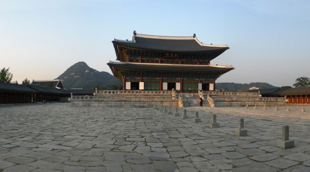 Panorama of the court in front of Geunjeongjeon at Gyeongbokgung Palace, Seoul, South Korea