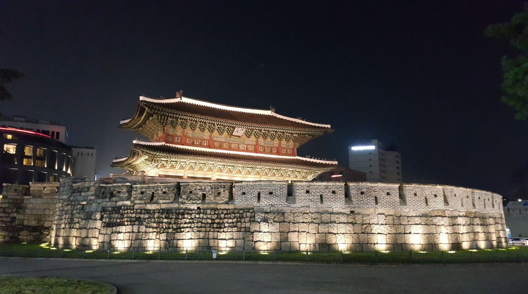 This media shows the cultural heritage monument in South Korea with the number: