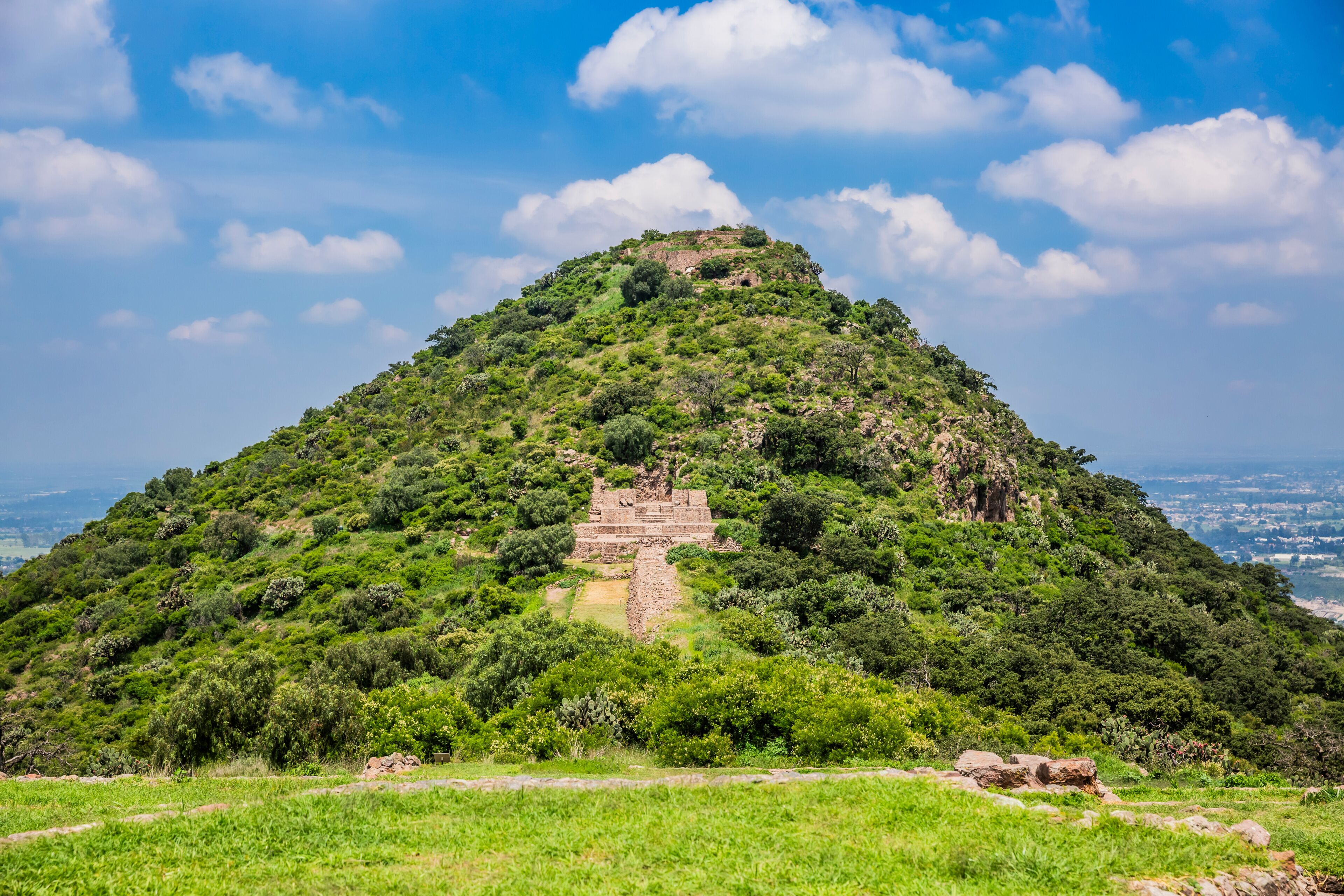 Templo del Sol. Zona Arqueológica de Tetzcotzinco, Baños de Nezahualcóyotl.