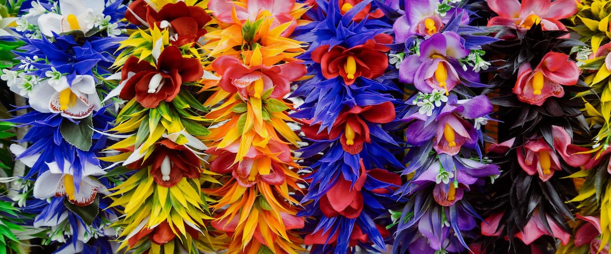 Polynesian Headress made of flowers for saile in the Otara Markets, Auckland, New Zealand