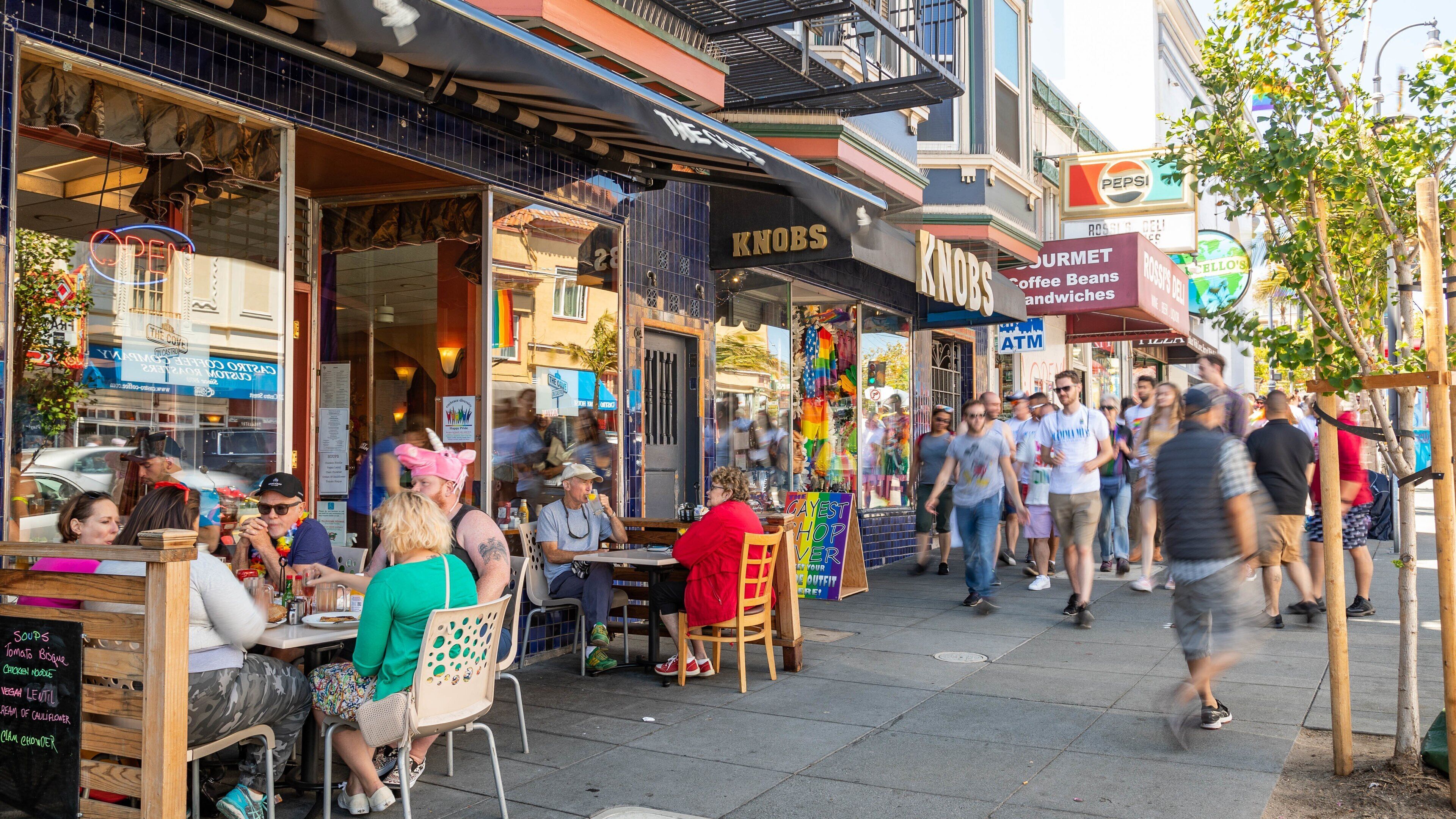 Castro District showing street scenes and outdoor eating