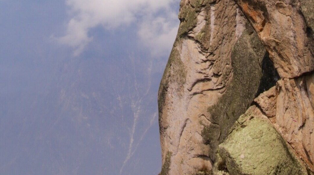 Jamás pensé pasar año nuevo en este lugar y con mi gran amigo, mi hijo, mi mascota, mi perrito BIMBO, ojalá puedan verlo. Que hermosa maravilla es este paisaje !!!