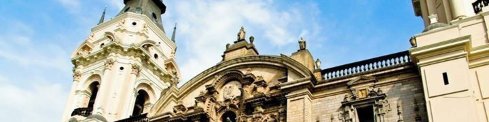 #TroveOn
the architecture of Lima. #architecture