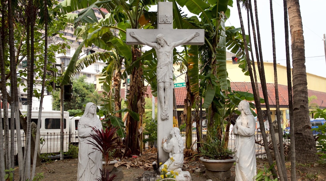 マラテ 表示 像あるいは彫刻 と 宗教名所