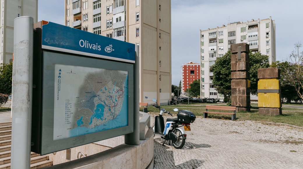 Olivais featuring signage