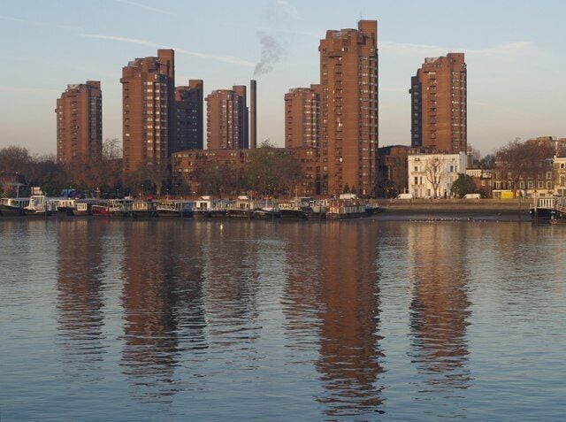 World's End Estate The seven towers, connected by low-rise blocks, were completed in 1977. Chelsea Reach Tower and Greaves Tower (the nearest and furthest) are 20 storeys high; the rest are 18. Seen from across the river on the Thames Path near Paveley Drive.