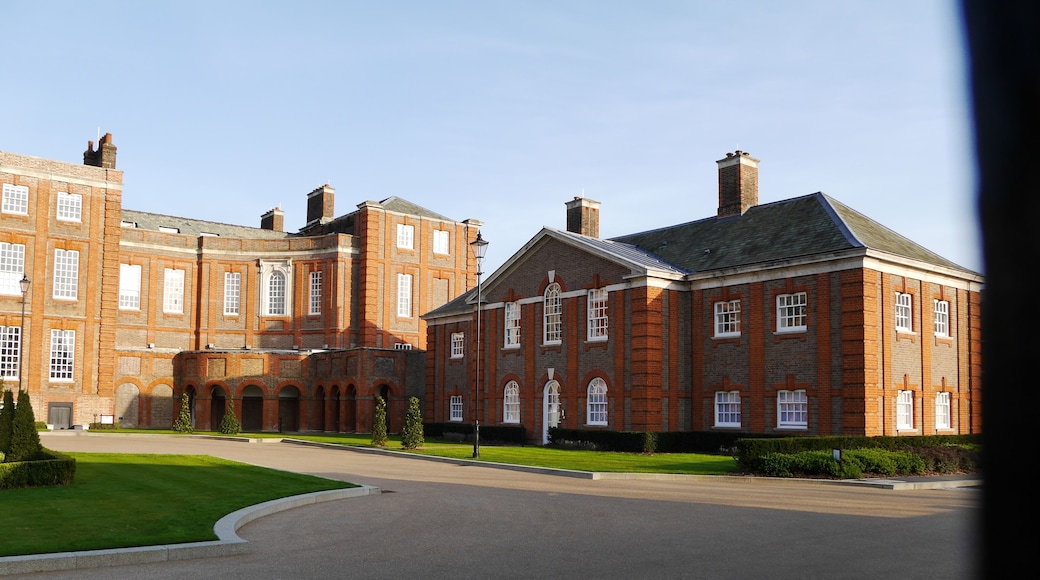 Roehampton House