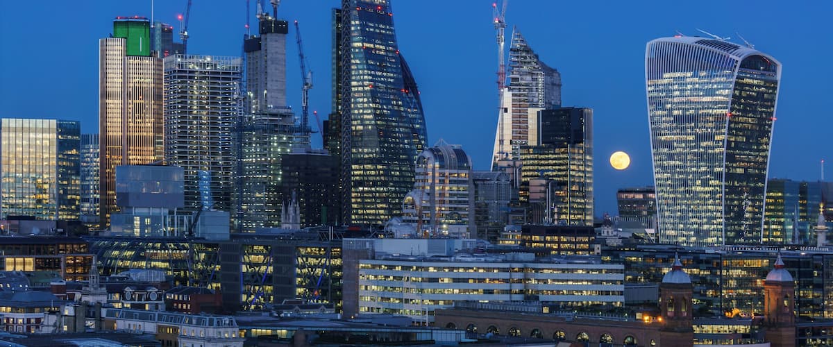 Supermoon over the City of London viewed from Tate Modern.