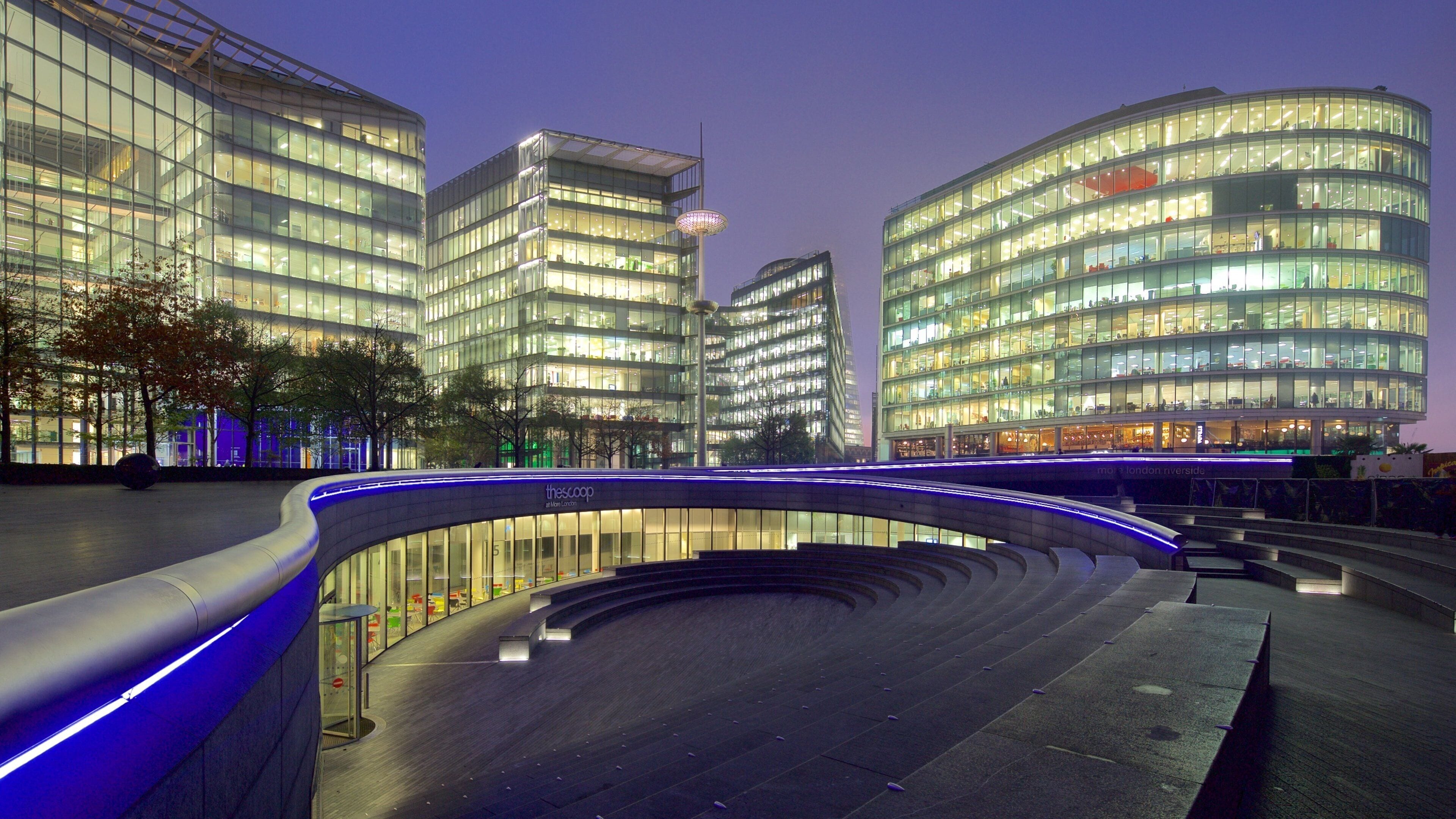 Southwark fasiliteter samt nattbilder og moderne arkitektur