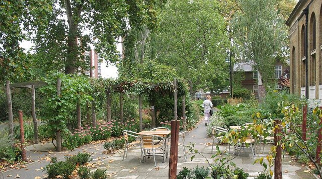 St Peter's Walworth: the "Monkey Garden" The name of this garden on the north side of the church derives from when a 19th century Rector set up a menagerie in the churchyard with monkeys, owls and other animals. It was remodelled as a community garden circa 2005 but no longer contains any live exhibits.