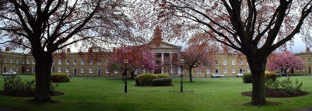 Caroline Gardens (Licensed Victuallers Asylum) Asylum Rd Peckham Towards the New Cross end of the Old Kent Road is Asylum Road named for a large complex, a building built in the classical style. This building used to house the Licensed Victuallers Asylum. I have often wondered what the criteria were for admittance. Anyone want to post a polite suggestion? Please do :-) More stories of asylums and other stuff related to them in the Branch Magazine of the Central London Branch on their website www.cwucentrallondon.org.uk May 2004 issue