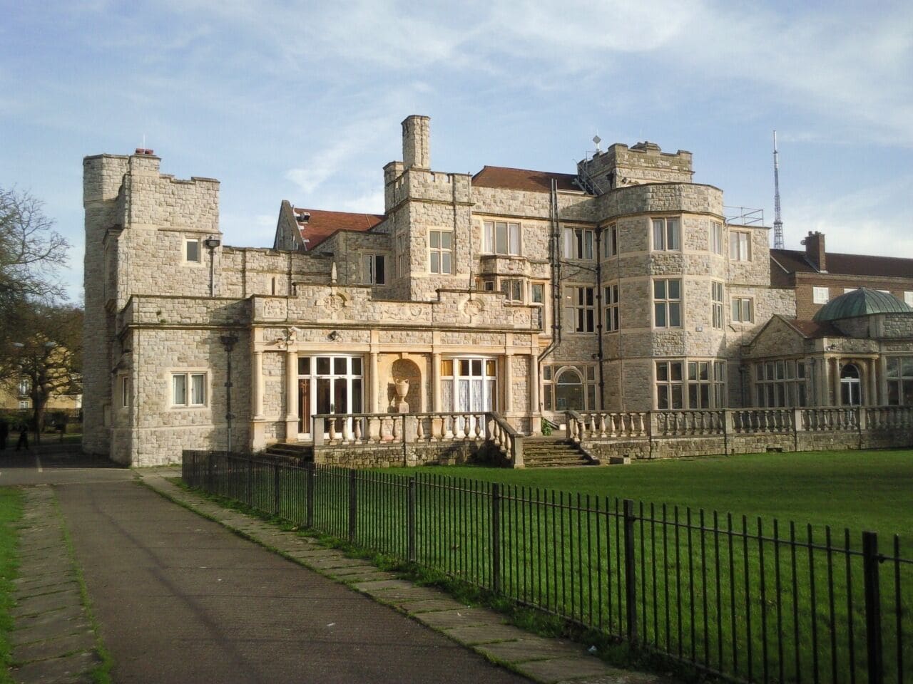 Kingswood House was re-built much as it is today by John Lawson Johnson in the late 1800s, and became known as Bovril Castle. Johnson, a butcher by trade, invented Bovril. In 1919 Sir William Vestey was granted an 80 year lease on the House and when he was made a Lord in 1922 he took the title Baron Vestey of Kingswood. The House became the nucleus of the Kingswood Estate in 1956. It is now a grade 2 listed mansion known as Kingswood House, but is affectionately called ‘The Castle’. It contains a library, function rooms, offices, and rooms for community events. The ubiquitous Crystal Palace TV Transmitter can be seen behind.