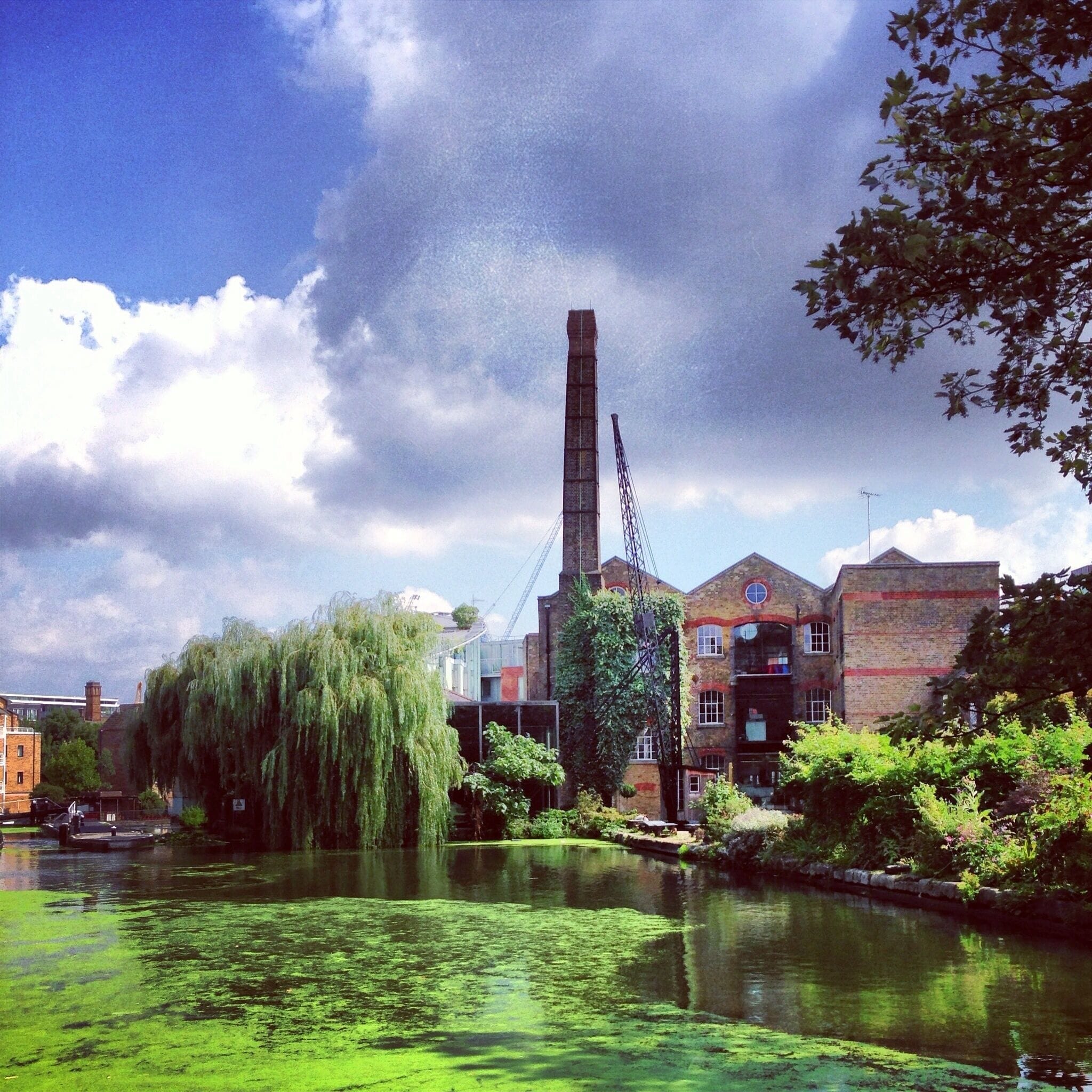 view east towards City Road Lock on Regents Canal