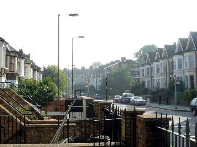 Brecknock Road, Tufnell Park Looking south east from Tufnell Park Underground station. Brecknock Road was named in 1869 after the Marquis of Camden who was also the Earl of Brecknock. Most of the substantial Victorian houses have long been split up into flats.