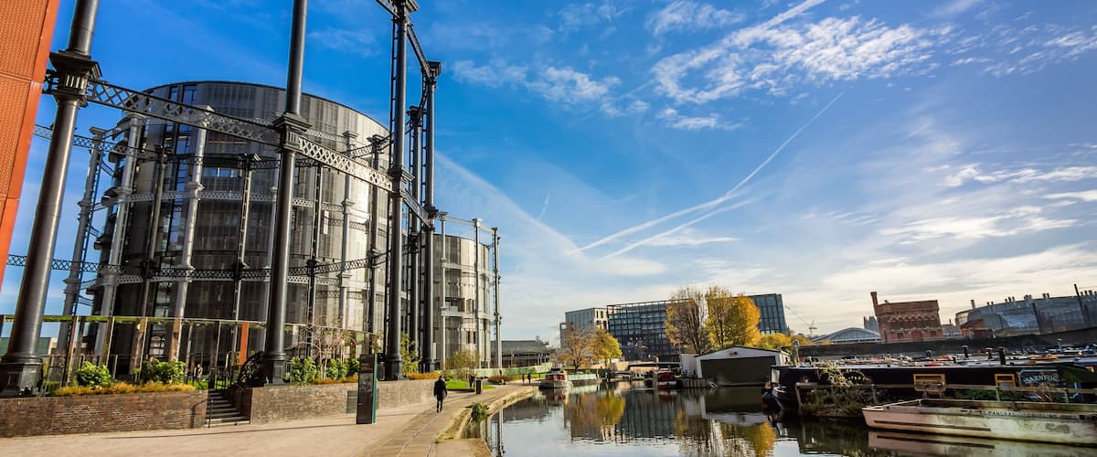 Canals in London on the way to Camden,