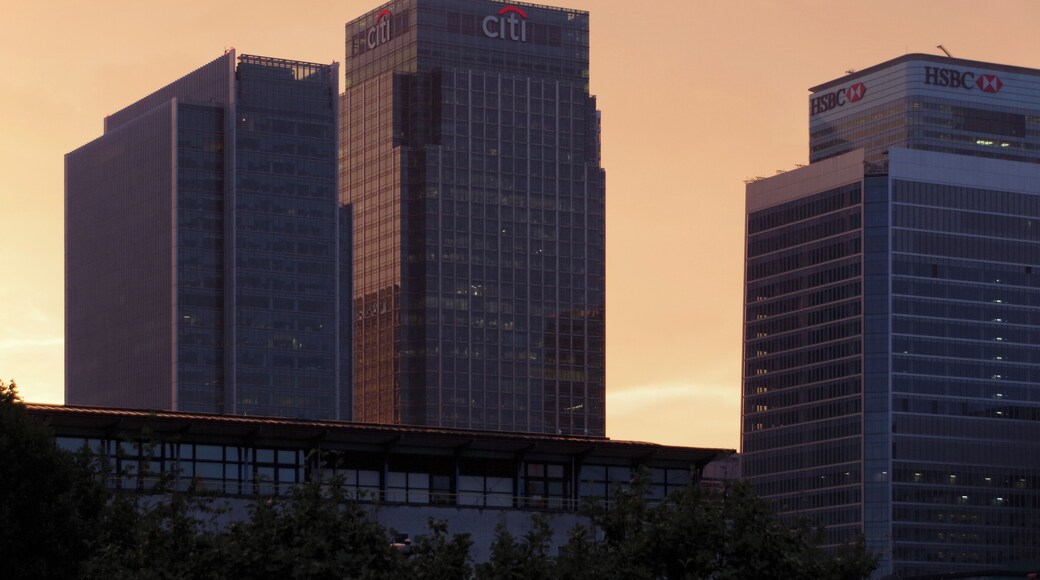 A beautiful peachy sunset sky seen from Galleons View.