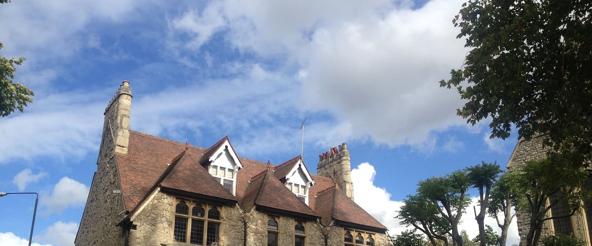 St Andrew's Vicarage Wikidata has entry Q26356044 with data related to this item.