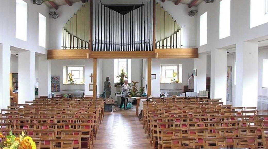 St Anne, Larkshall Road, Chingford, London E4 - West end