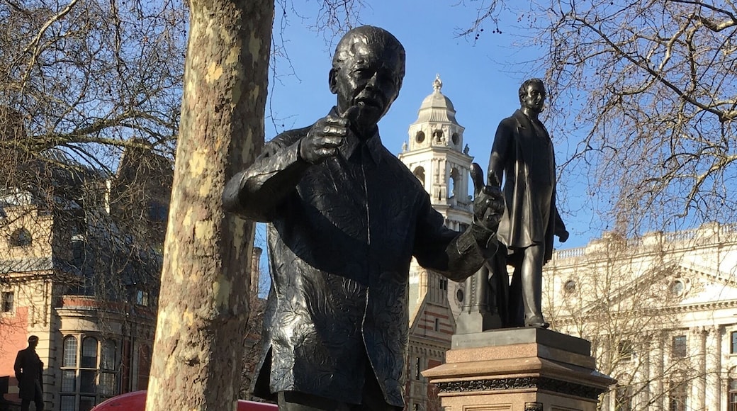 Statue of Nelson Mandela in Parliament Square #UrbanJungle