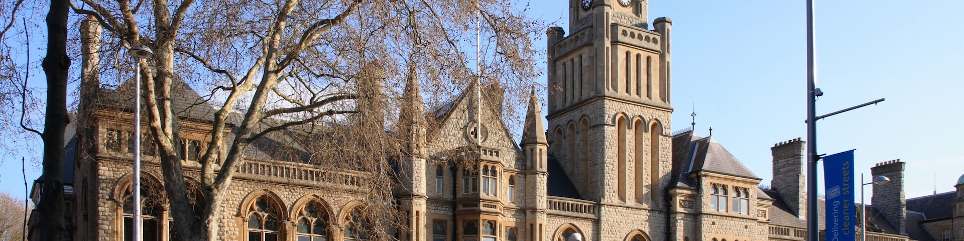 Ealing Town Hall (1888). Architect: Charles Jones. Situated on the Uxbridge Road, Ealing, W5 London, United Kingdom. The wing sightly recessed back on the right-hand side (partly obscured by a black lamp post) is a latter addition to the original building. Part of the upper building and roof was badly damaged some years ago by fire. Behind the tree on the far left at the back of the offices is the Victoria Hall. Original council office building still stands 500 yards further east on the same side of the road.