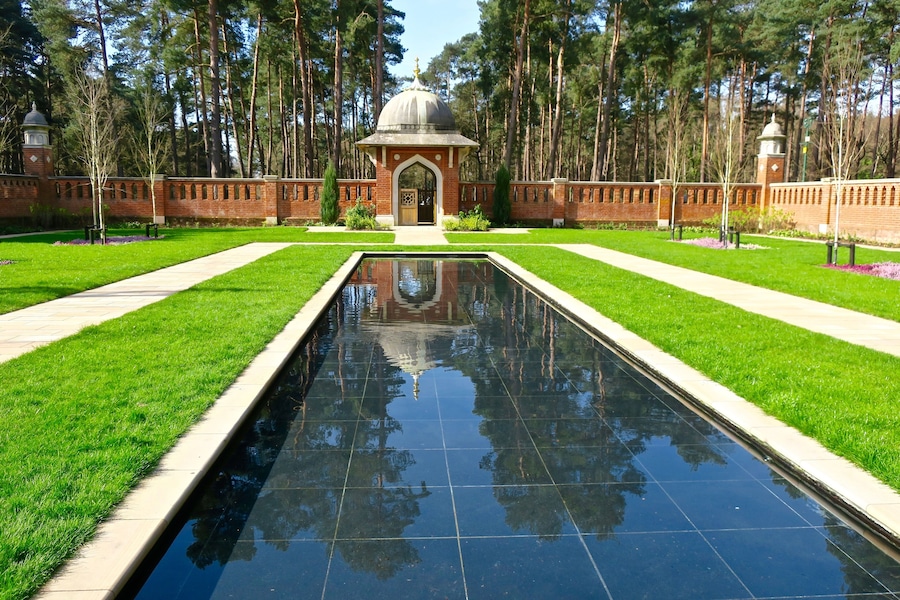 Muslim Burial Ground Peace Garden. The original Woking Muslim Military Cemetery was opened in 1917 by the British Government to counteract German propaganda After falling into disuse, it became overgrown and vandalised. It was listed in 1984 by English Heritage as a Grade II structure. Restoration efforts began in the 1990s, and eventually The Peace Garden was officially opened in November 2015.