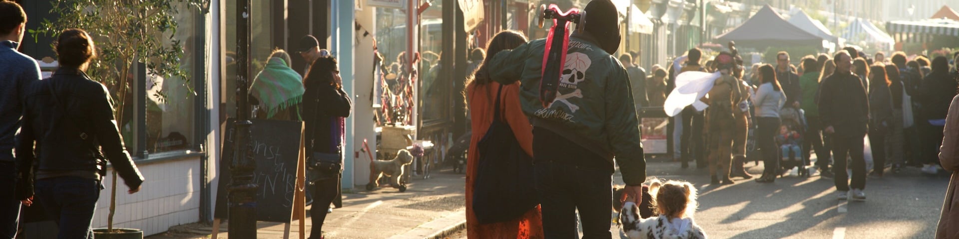 Londres montrant scÚnes de rue et marchés aussi bien que famille