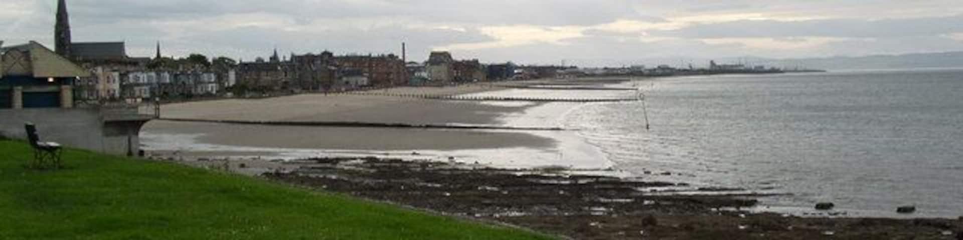 Portobello Beach at Dusk Photo taken from the Joppa side