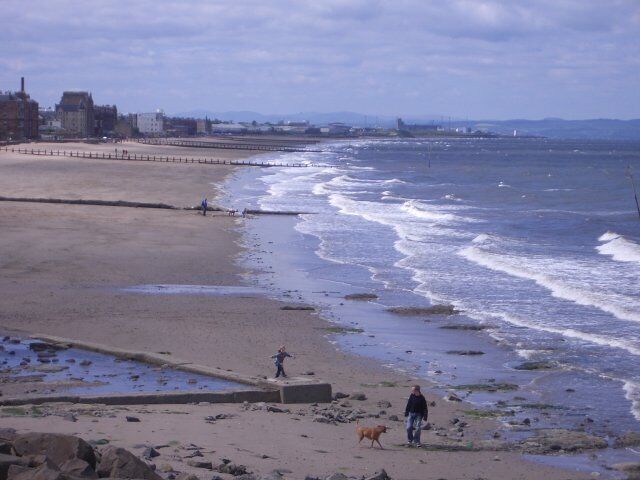 Portobello Beach A sunny day, but quite a cold wind, otherwise the view may have been busier. Portobello sands are pretty decent for a city beach. Let down mainly by the weather.