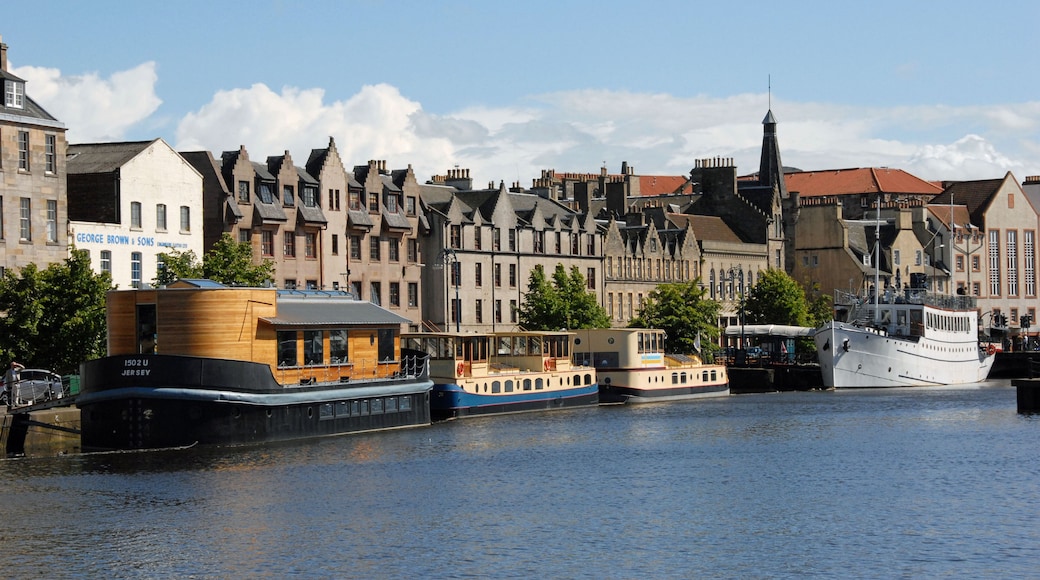 Leith waterfront in the sun. Image shot 2008. Exact date unknown.