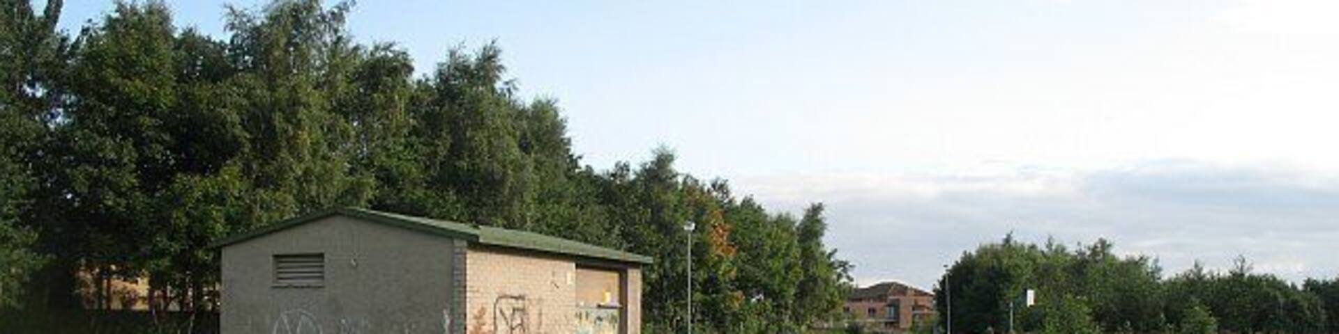 Building, Bingham Parkland between the railway and houses.