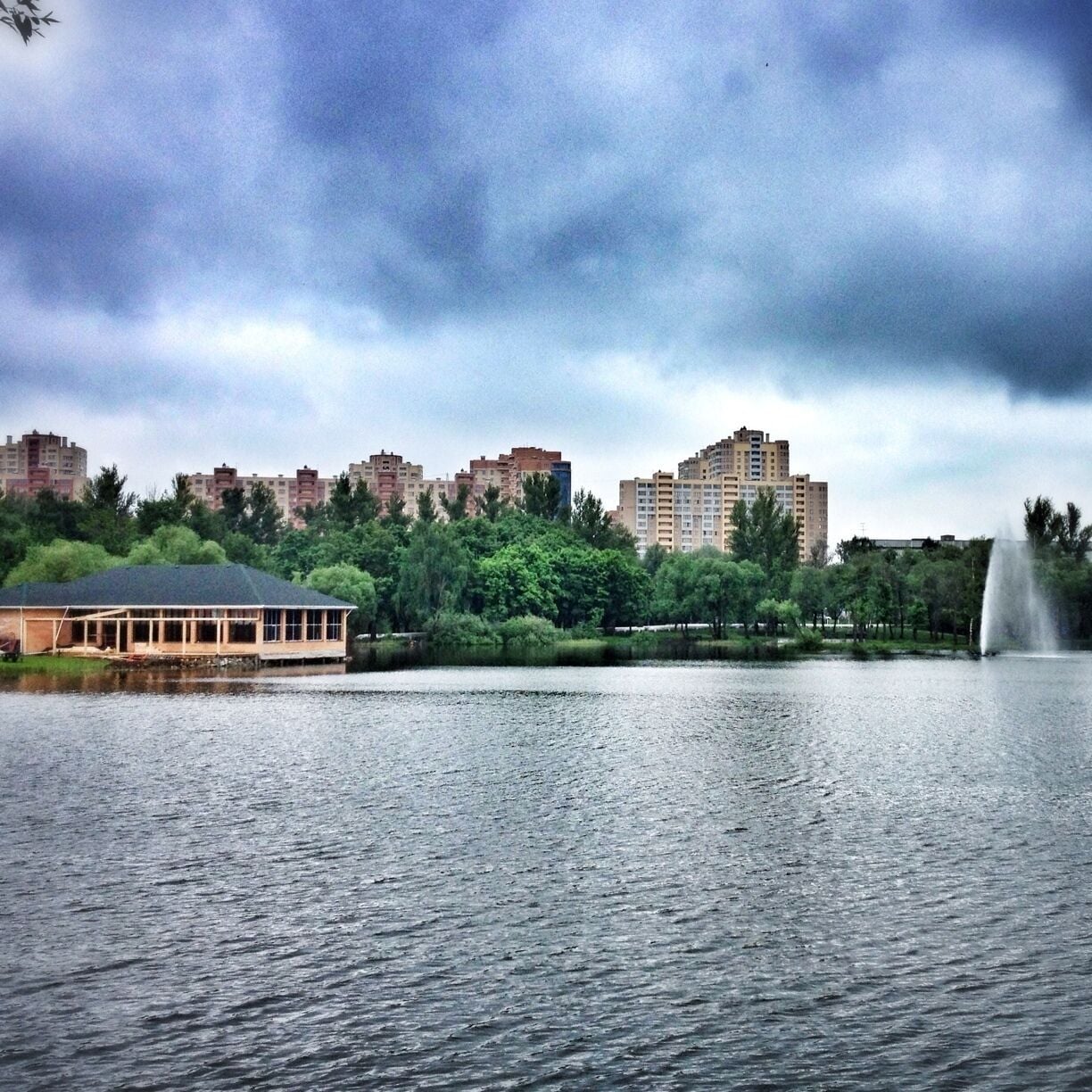 Сауна на пруду