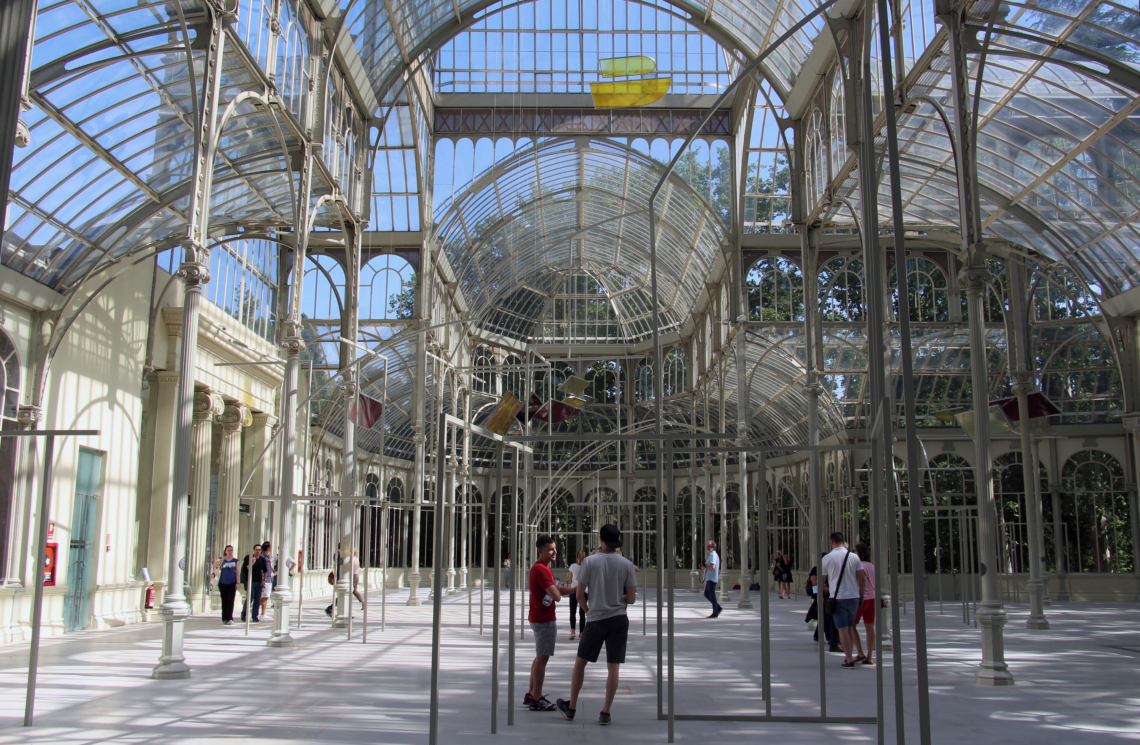 Retiro | Parque del Retiro The Palacio de Cristal is a glass and metal structure located in Madrid's Buen Retiro Park. It was built to exhibit flora and fauna from the Philippines, then a Spanish colonial possession. Arch. Ricardo Velázquez Bosco and Alberto de Palacio y Elissague 1887 Nowadays, contemporary art exhibitions are held in the interior.