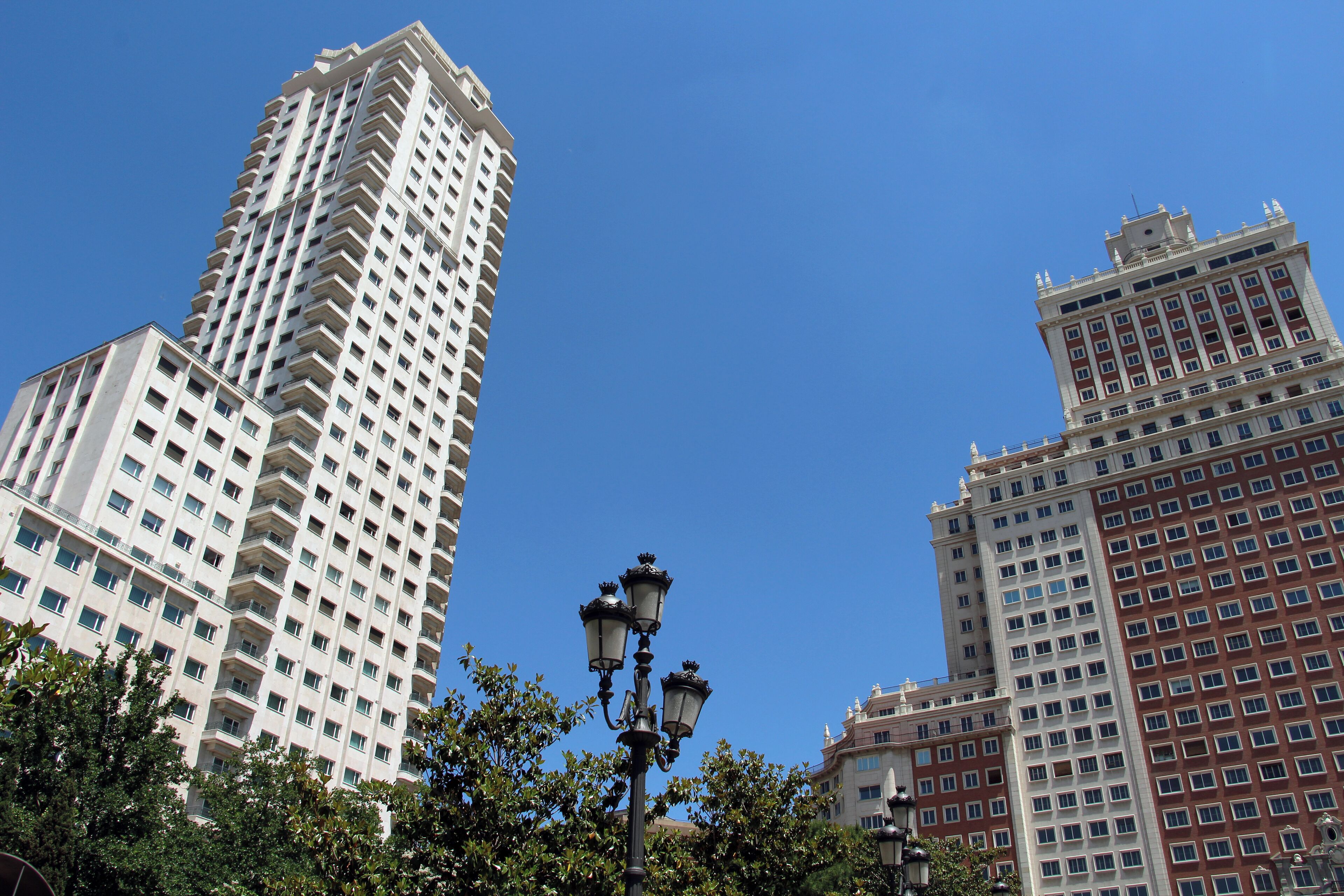 Argüelles | Plaza de España Torre de Madrid and Edificio España.