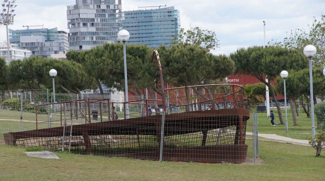 This is a photo of public art indexed in the cataloge Art Públic of Barcelona (Spain) under the code number