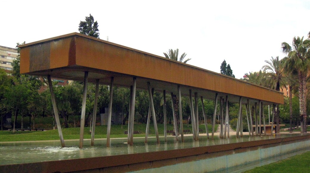 This is a photo of public art indexed in the cataloge Art Públic of Barcelona (Spain) under the code number