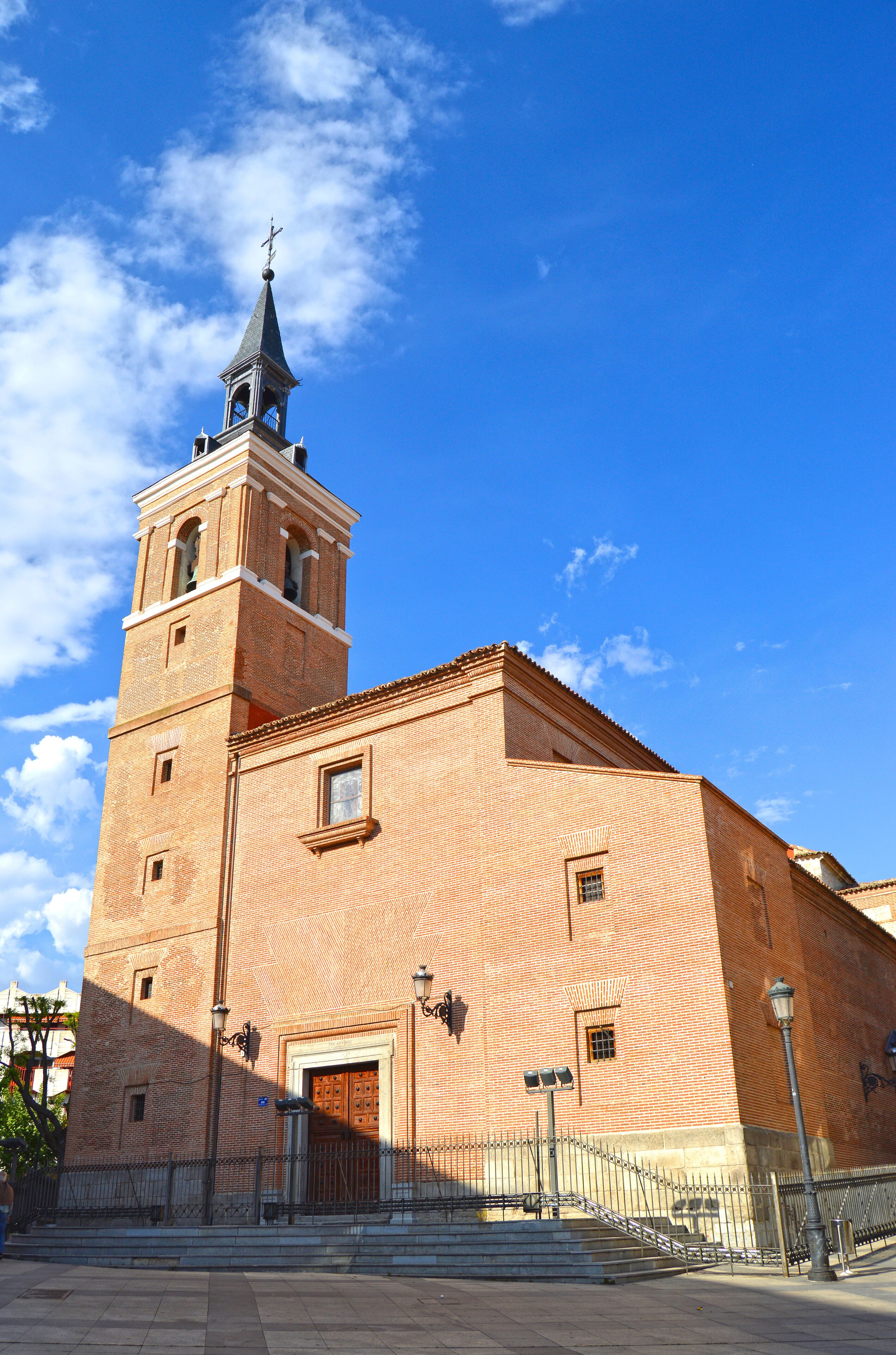 Iglesia de San Salvador en Leganés, Comunidad de Madrid, España