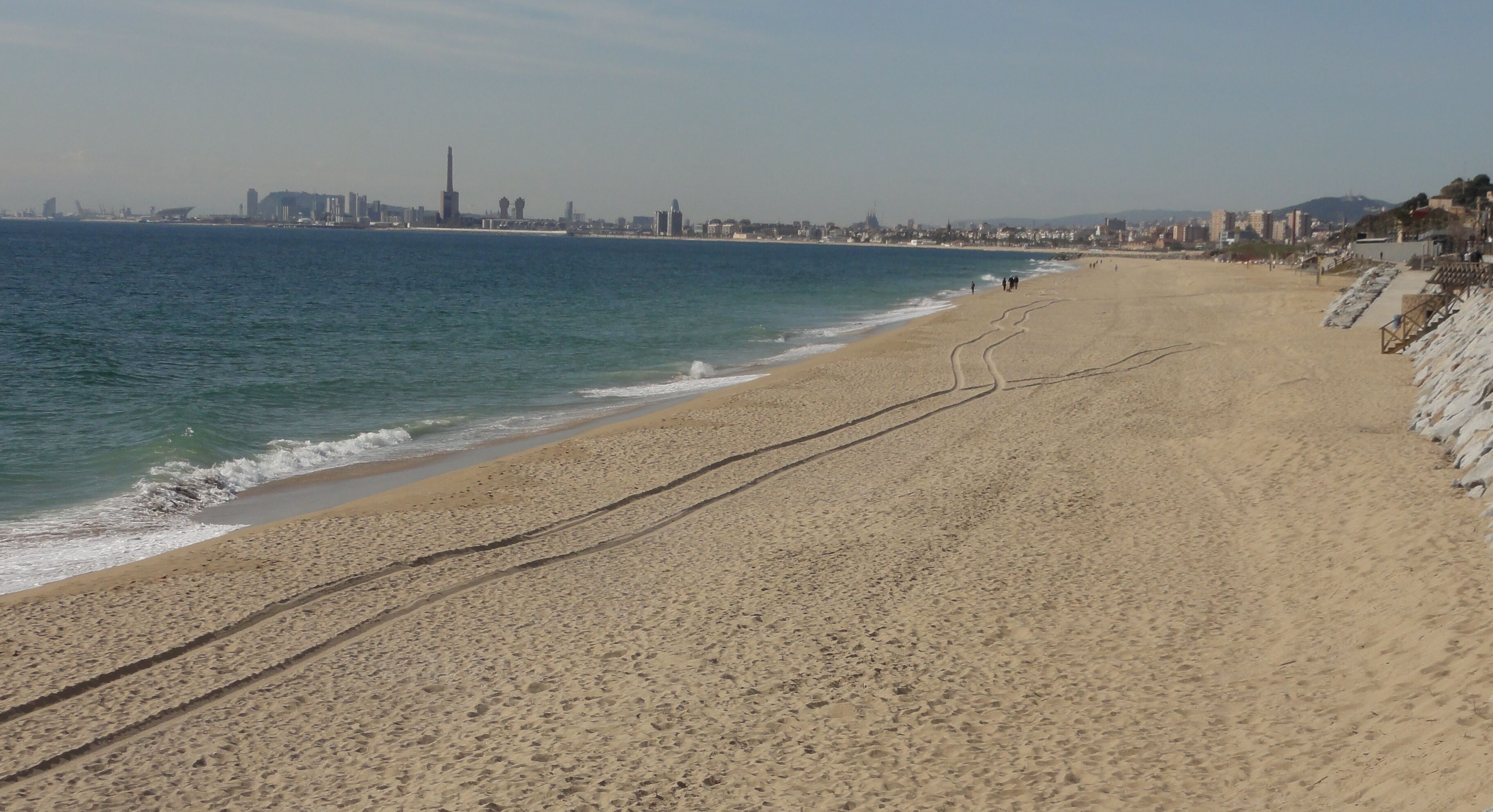 This is a a photo of a beach in Catalonia, Spain, with id: