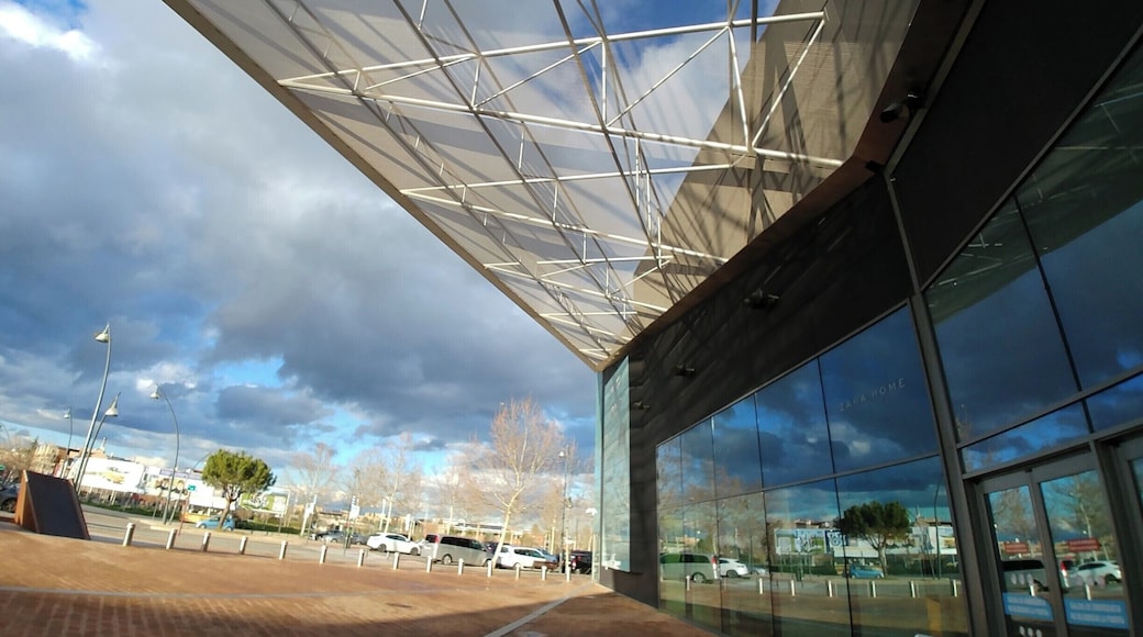Cielo desde Zielo / Sky from Zielo mall.
