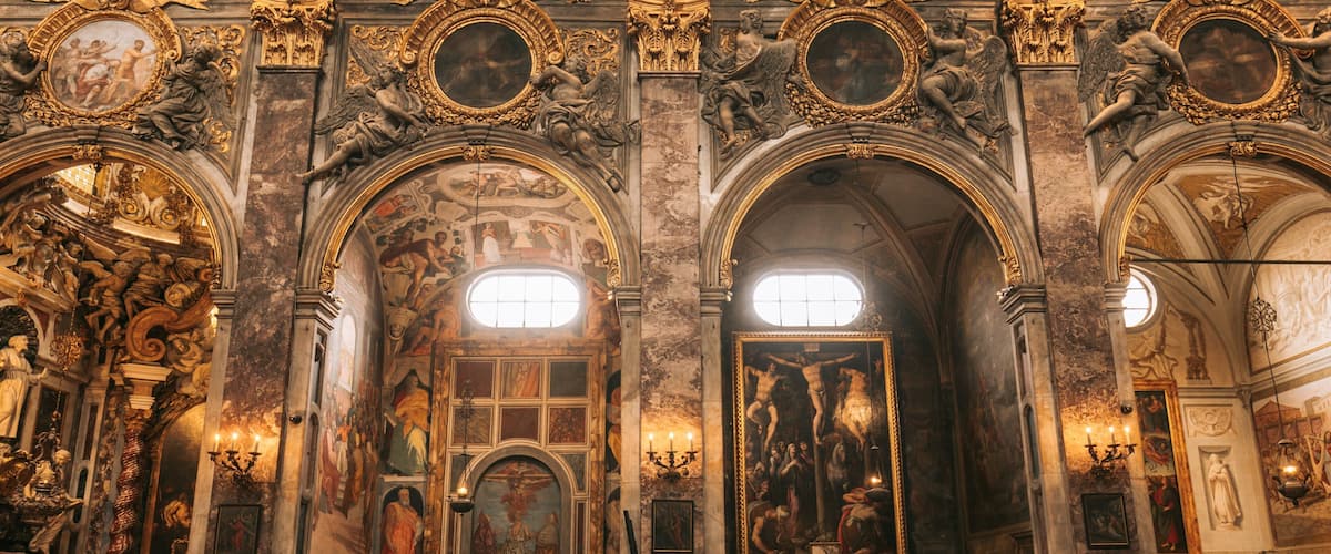Province of Florence showing heritage architecture, interior views and a church or cathedral